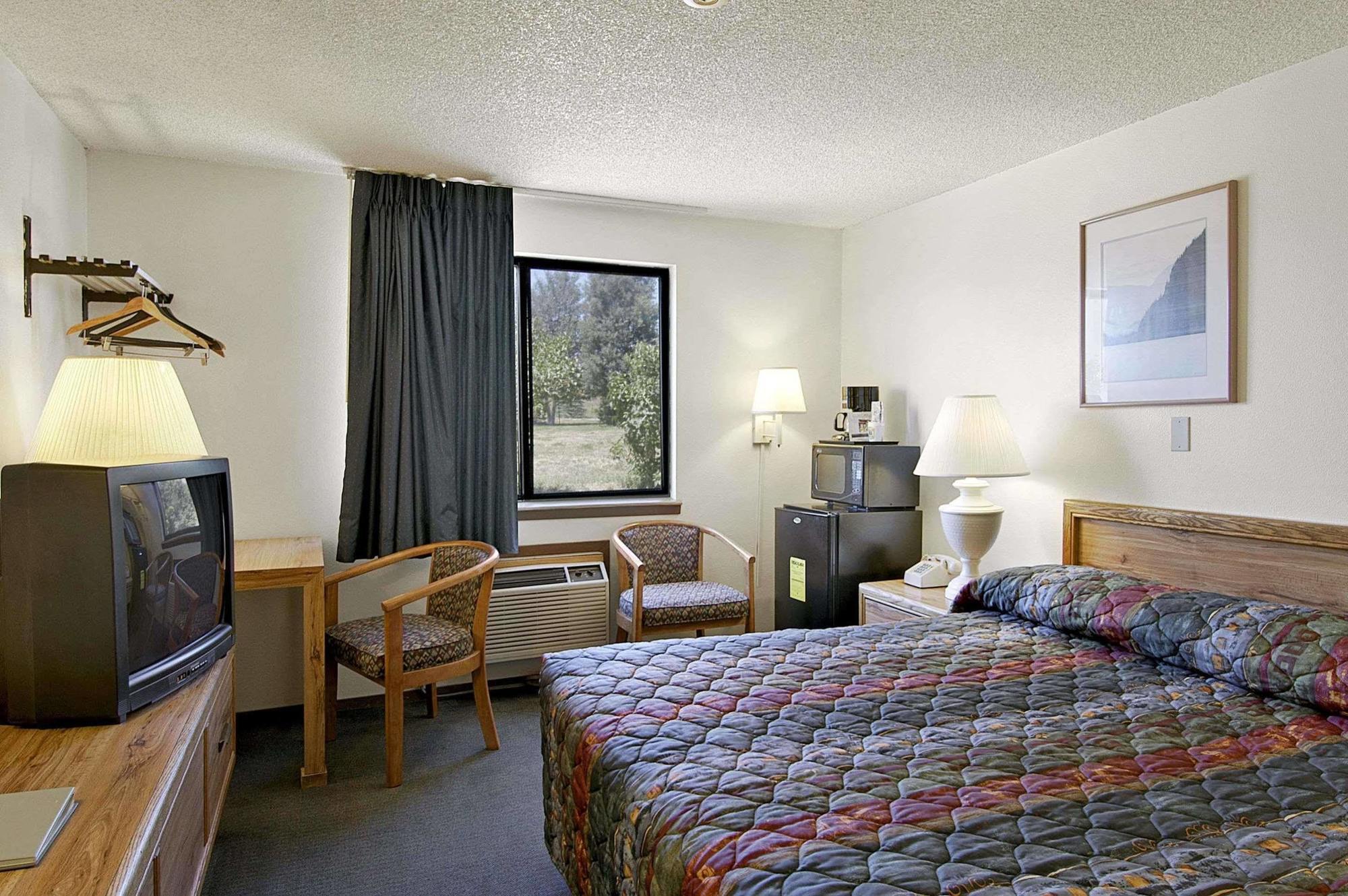 Super 8 By Wyndham Douglas Exterior foto